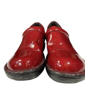 Stylish Red Patent Leather Clogs by BOLO